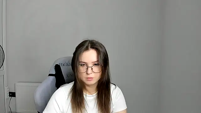 Regina cute  online show from May 2026 06:34:01 AM