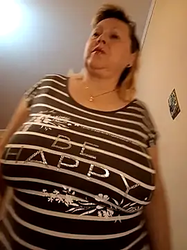I amVeronicle online show from May 2026 05:27:02 PM