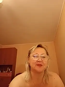 Snapshot of I_amVeronicle chatting on July 2026 08:15:01 AM I amVeronicle online show from July 2026 08:15:01 AM