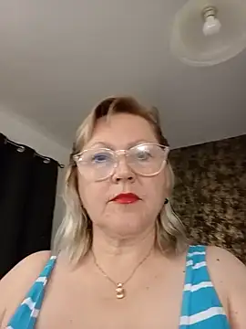 I amVeronicle online show from May 2026 02:02:01 PM