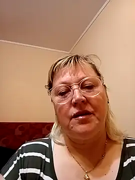 I amVeronicle online show from May 2026 06:22:01 PM