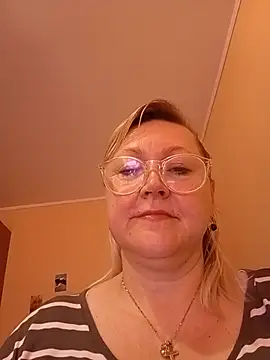 Snapshot of I_amVeronicle chatting on July 2026 01:30:02 PM I amVeronicle online show from July 2026 01:30:02 PM