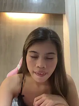 Snapshot of sweety_katexx chatting on June 2026 03:17:01 PM sweety katexx online show from June 2026 03:17:01 PM