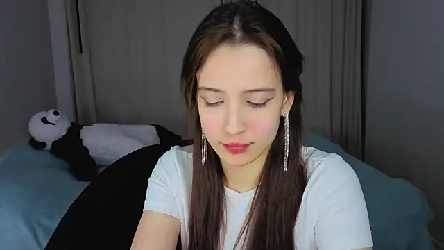 Alyssa Wh1te online show from April 2026 02:51:01 PM