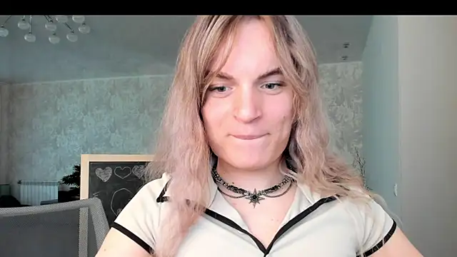 milliKira006 online show from April 2026 01:08:02 PM