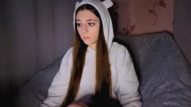 SunlitDeslre online show from April 2026 03:35:02 PM