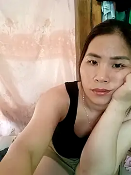 Bunby12 online show from May 2026 03:32:01 AM