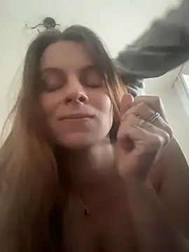 CtrlLove online show from April 2026 05:03:02 PM