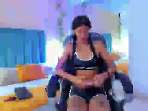 ARIANA CRI-X online show from April 2026 12:25:02 PM