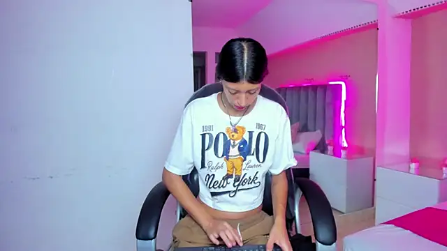 ARIANA CRI-X online show from July 2026 12:24:02 PM