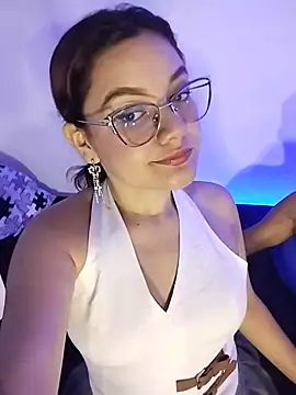 Snapshot of Evaa_02 chatting on July 2026 01:02:02 PM Evaa 02 online show from July 2026 01:02:02 PM