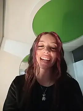 Snapshot of sadashi_moon_ofice chatting on June 2026 03:51:01 AM sadashi moon ofice online show from June 2026 03:51:01 AM