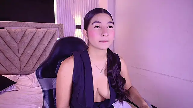 Bella martini online show from July 2026 01:17:01 PM