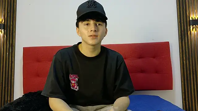 LunayDream online show from April 2026 11:17:01 AM