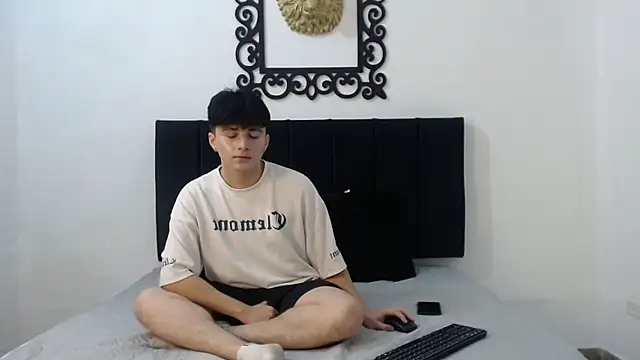 LunayDream online show from May 2026 11:38:01 AM