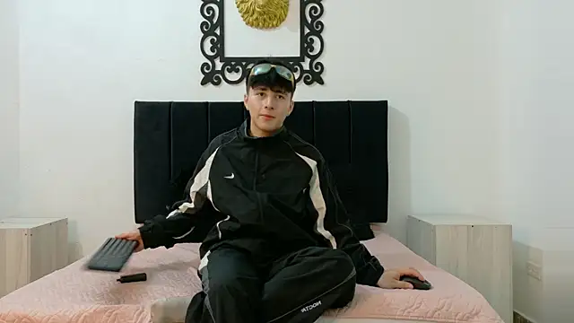 LunayDream online show from May 2026 11:38:01 AM