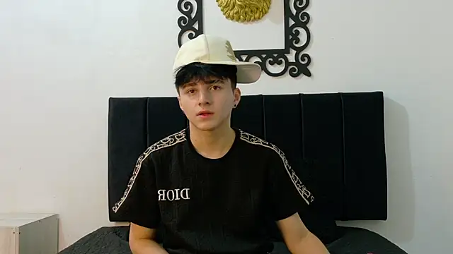 LunayDream online show from June 2026 11:33:01 AM