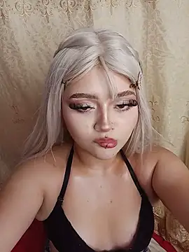 Snapshot of lya_nekko_ chatting on June 2026 01:28:02 AM lya nekko online show from June 2026 01:28:02 AM