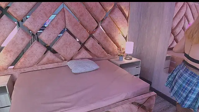 lya nekko  online show from April 2026 05:14:01 AM