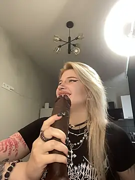 DriveThruCiri online show from May 2026 07:35:02 AM