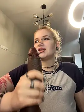 DriveThruCiri online show from May 2026 07:45:01 AM