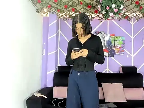 DAHNE HOT  online show from May 2026 07:11:01 PM