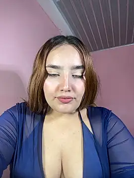 mia dulcee online show from April 2026 12:22:01 AM