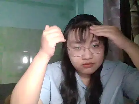 Minot01 online show from April 2026 02:57:02 PM