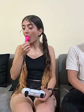 isarosee oliversex online show from April 2026 04:47:01 AM