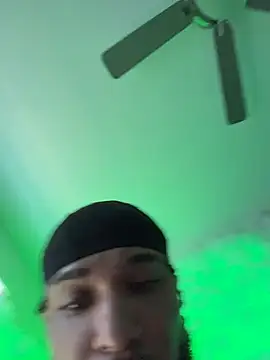 savagemomo online show from July 2026 04:04:01 PM