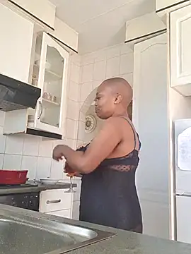 MisteryGirlBusty online show from April 2026 10:18:02 AM