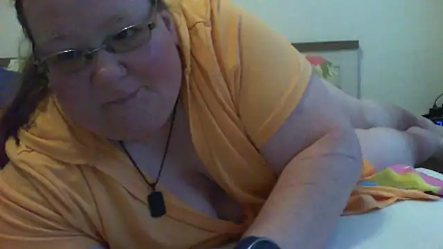 NicciundHerr online show from April 2026 07:27:01 PM