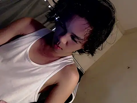 urnaughty paul online show from June 2026 03:18:01 AM