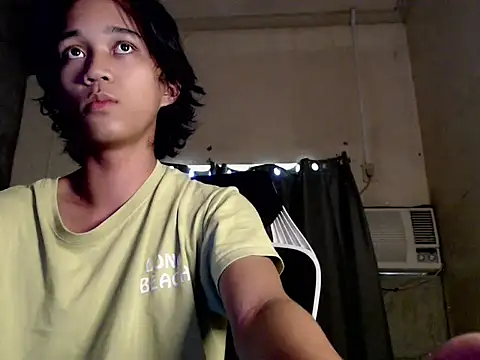 Snapshot of urnaughty_paul chatting on June 2026 05:46:01 AM urnaughty paul online show from June 2026 05:46:01 AM
