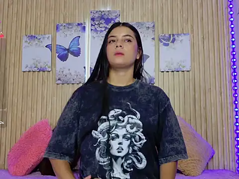 sara  gomez1 online show from April 2026 01:34:01 AM