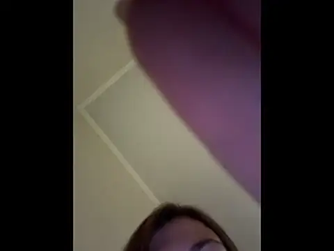 EllaMist online show from April 2026 03:10:02 PM