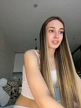 EllaMist online show from May 2026 02:26:02 PM