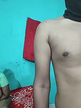 Snapshot of Hot_Cupole chatting on May 2026 03:10:01 PM Hot Cupole online show from May 2026 03:10:01 PM