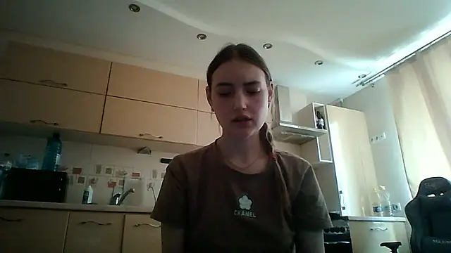 Snapshot of Lisanta chatting on May 2026 12:19:01 PM Lisanta online show from May 2026 12:19:01 PM