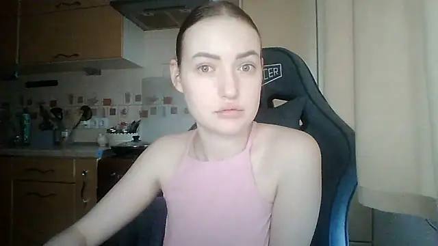 Snapshot of Lisanta chatting on June 2026 04:16:02 PM Lisanta online show from June 2026 04:16:02 PM