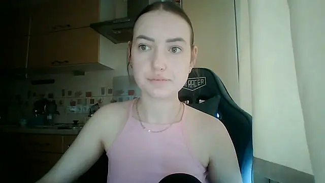 Snapshot of Lisanta chatting on May 2026 12:22:02 PM Lisanta online show from May 2026 12:22:02 PM