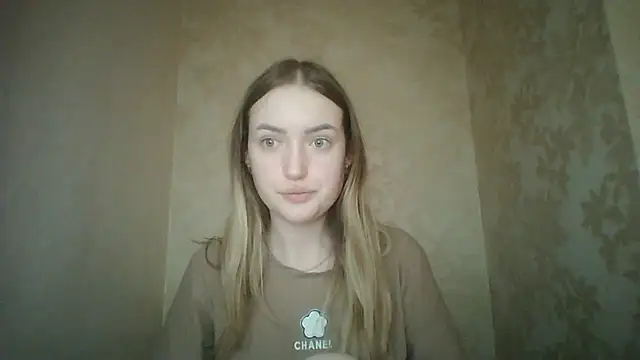 Snapshot of Lisanta chatting on July 2026 06:59:01 PM Lisanta online show from July 2026 06:59:01 PM