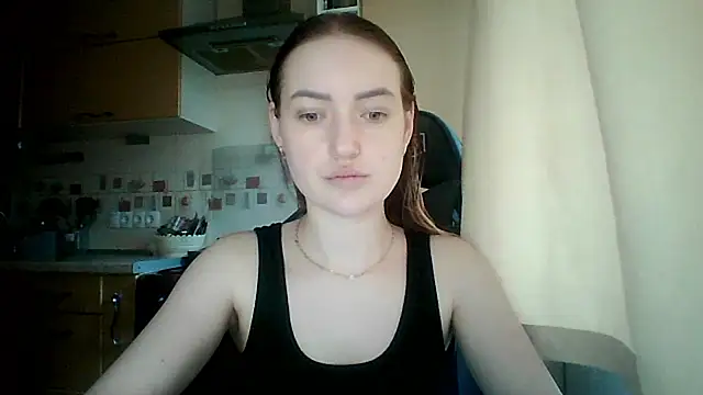Snapshot of Lisanta chatting on June 2026 10:48:01 AM Lisanta online show from June 2026 10:48:01 AM