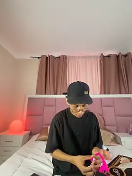 dax blaze online show from May 2026 01:28:02 PM