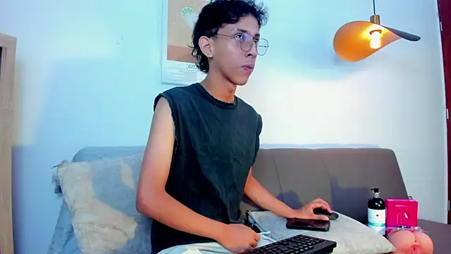 dax blaze online show from May 2026 01:28:01 PM