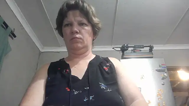 Snapshot of Bambifun32 chatting on July 2026 05:23:02 PM Bambifun32 online show from July 2026 05:23:02 PM