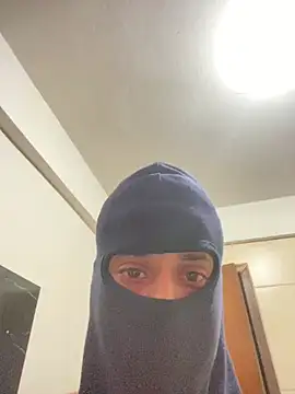 Gomesmrt online show from April 2026 07:16:01 PM