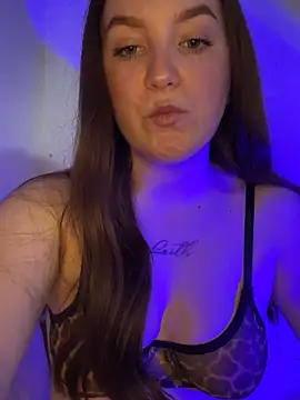 kisaaaaaa online show from April 2026 02:03:02 PM