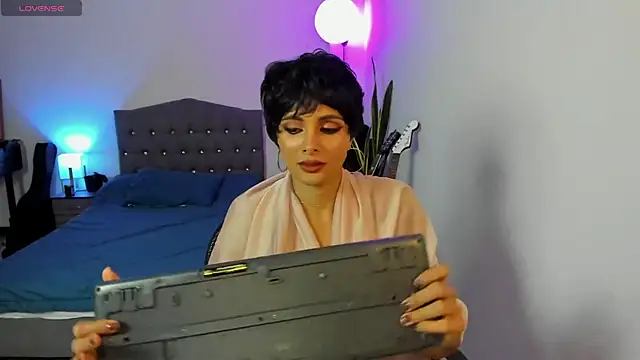 Candelaria000 online show from April 2026 03:53:01 AM