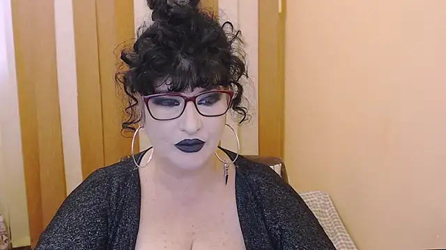 QuuenOfSin online show from October 2025 02:07:01 PM